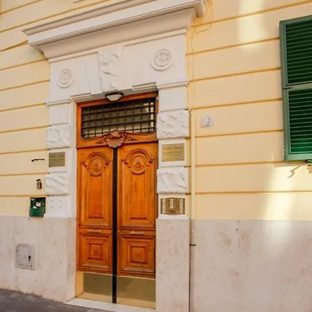 Apartman House In Vatican 2 *